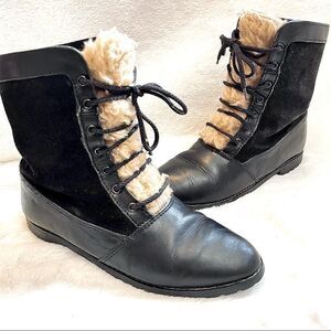💥Host Pick!💥 Vintage 1970s Romanian Black Leather Sherpa Boots